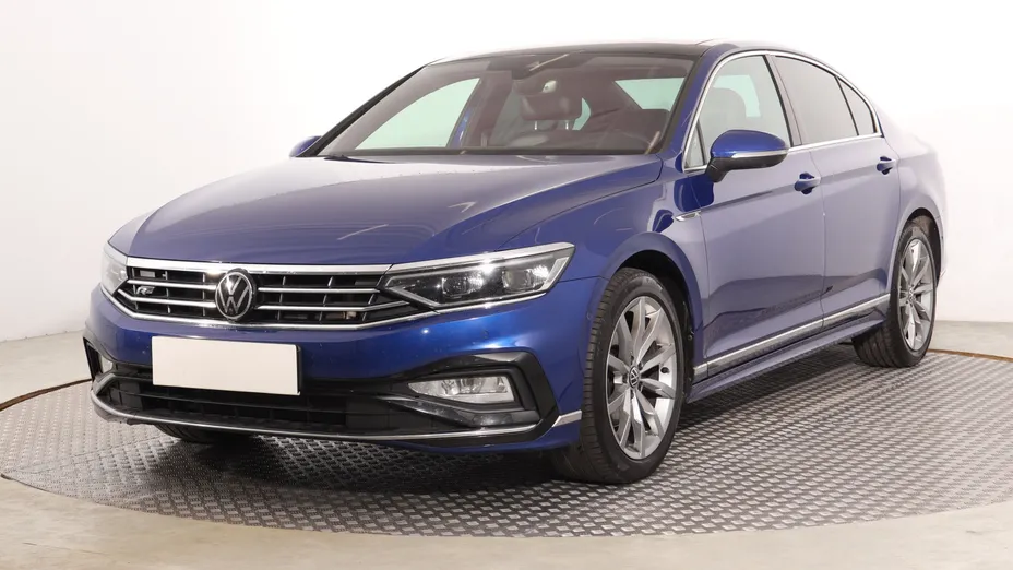 VW Passat -