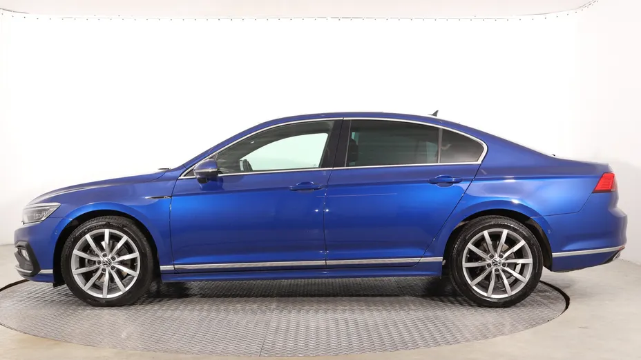VW Passat -
