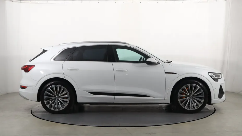 Audi e-tron -