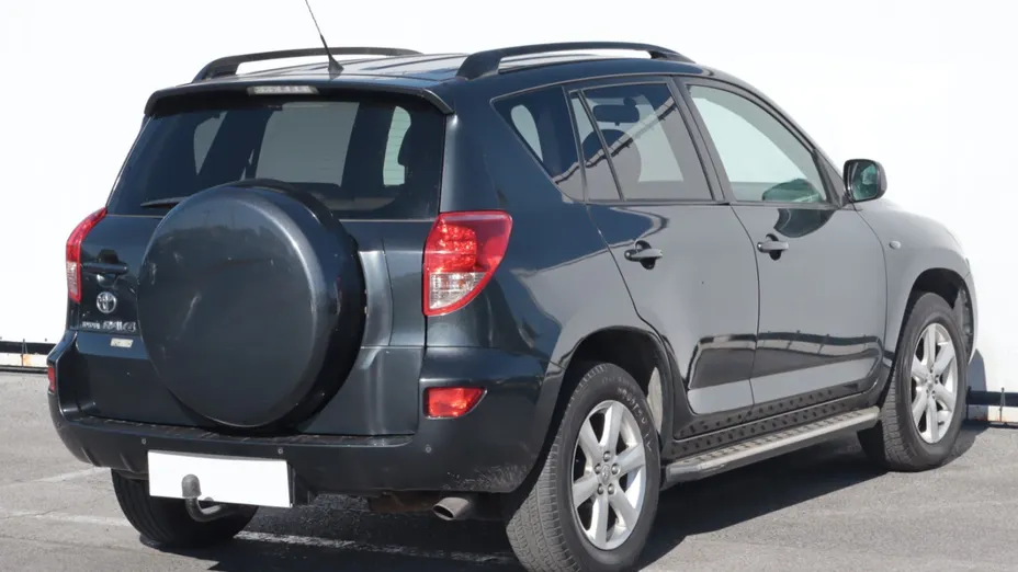 Toyota RAV4 -