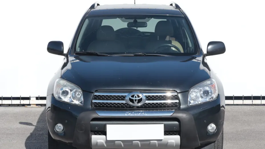 Toyota RAV4 -
