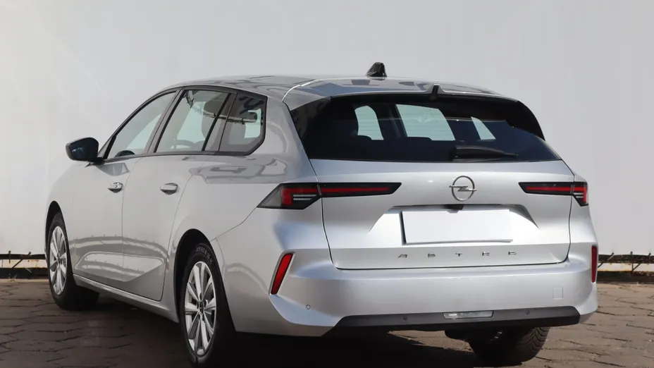 Opel Astra -