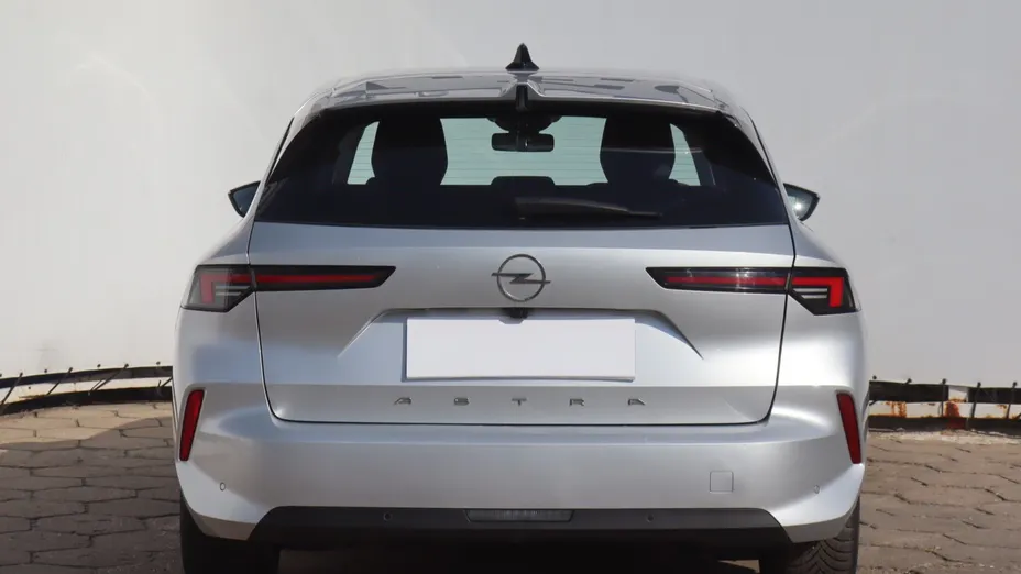 Opel Astra -