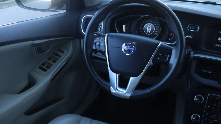 Volvo V40 Cross Country -