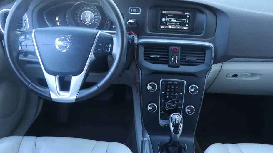 Volvo V40 Cross Country -