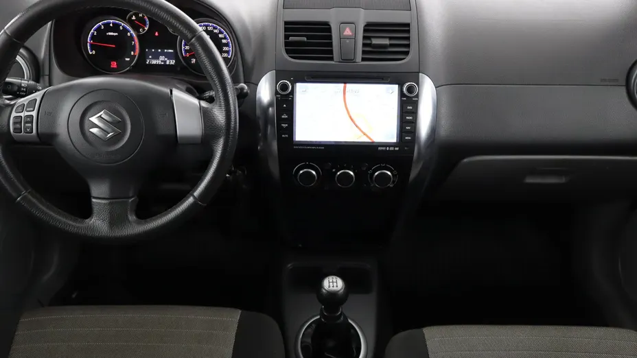 Suzuki SX4 -