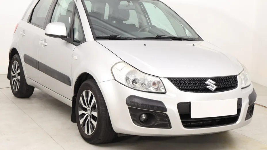 Suzuki SX4 -