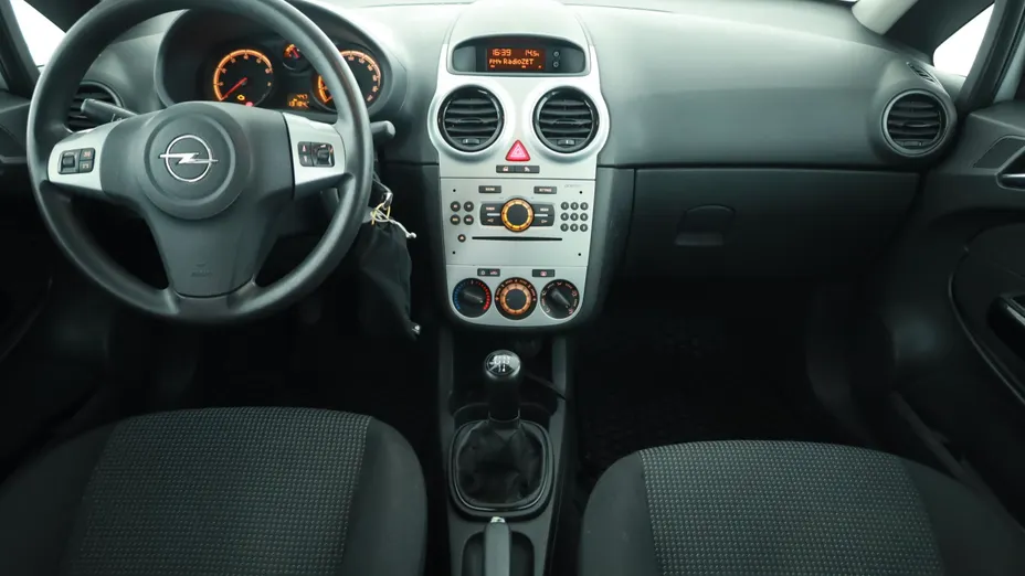 Opel Corsa -
