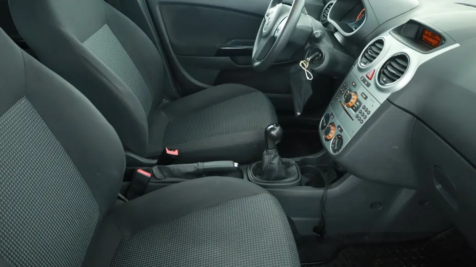 Opel Corsa -