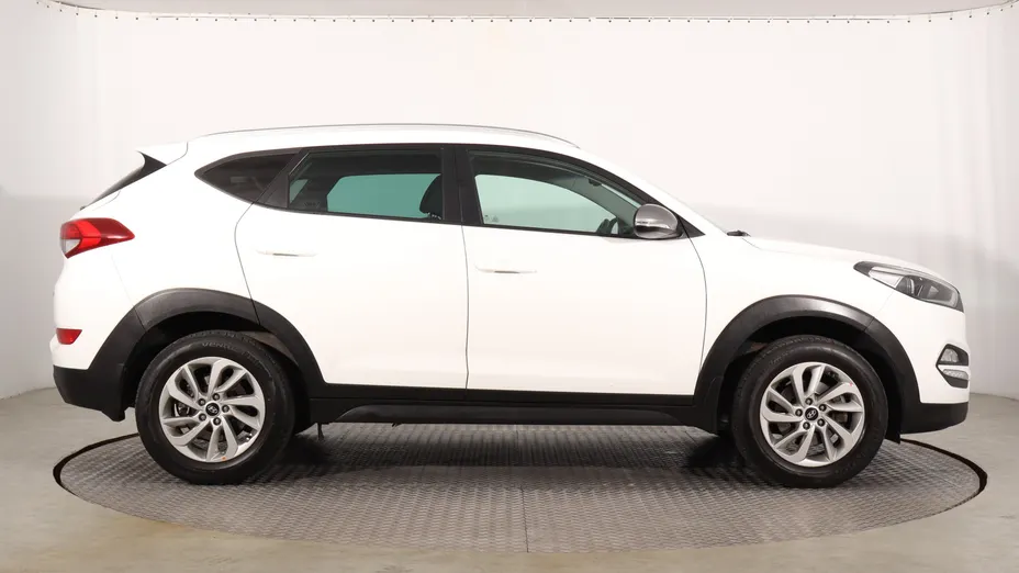 Hyundai Tucson -