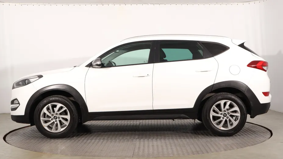 Hyundai Tucson -