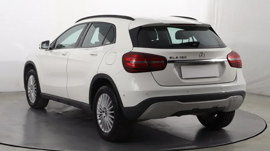 Mercedes GLA -