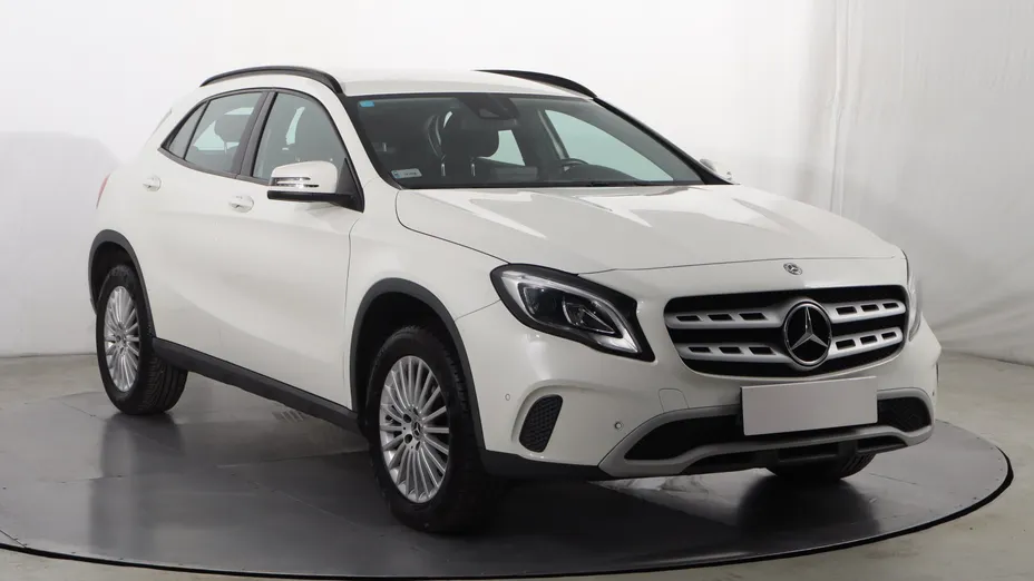 Mercedes GLA -