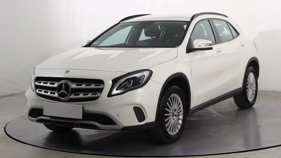 Mercedes GLA -