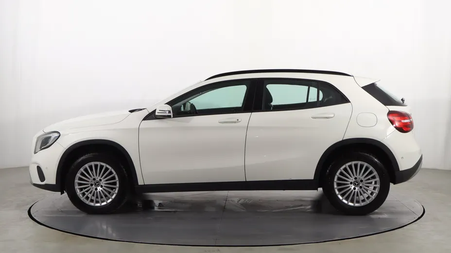 Mercedes GLA -