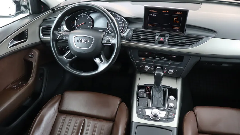 Audi A6 -