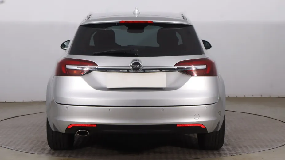 Opel Insignia -