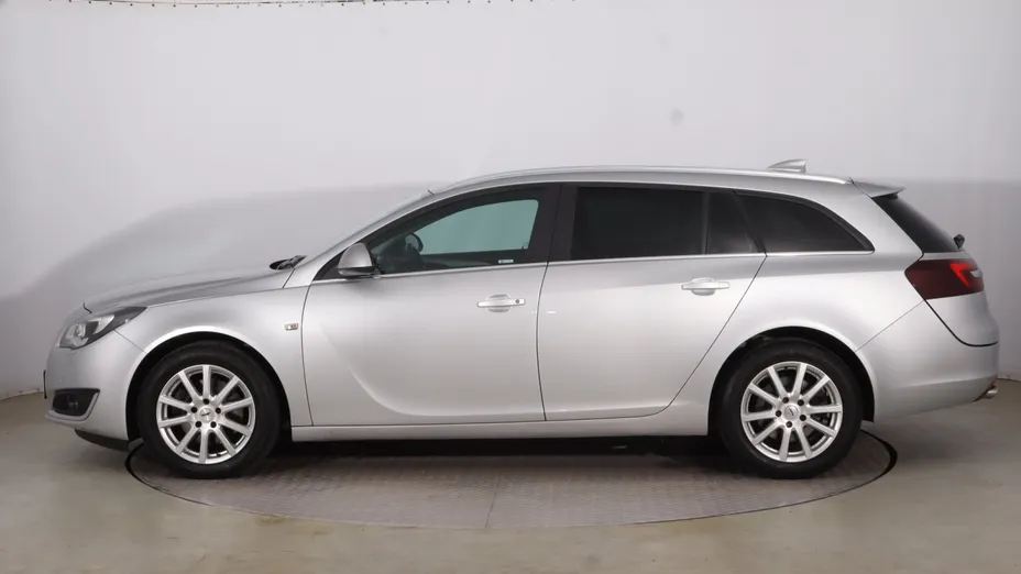 Opel Insignia -
