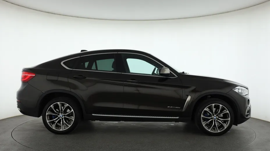 BMW X6 -