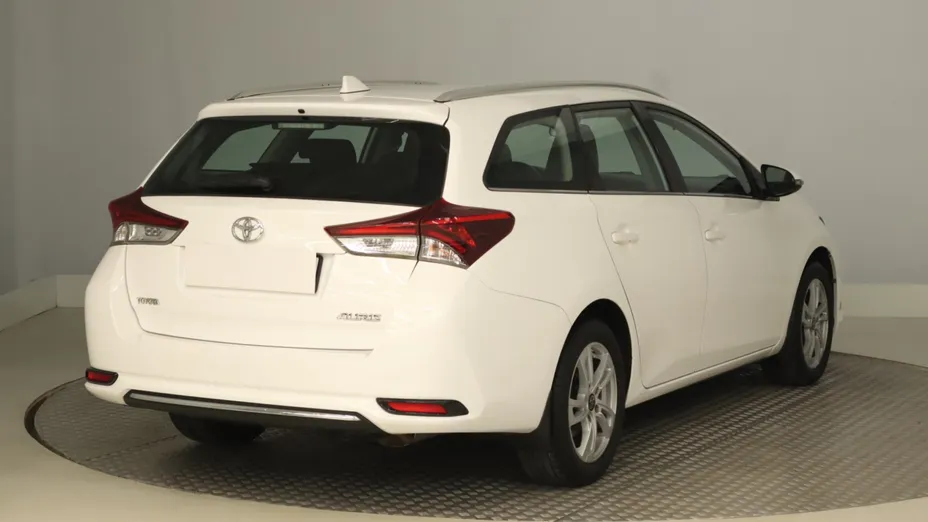 Toyota Auris -
