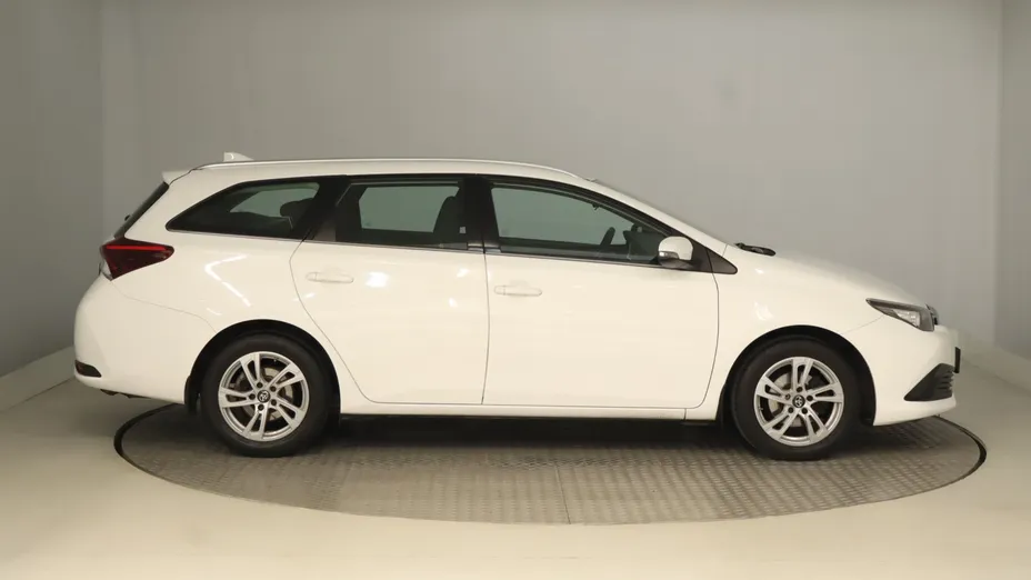 Toyota Auris -