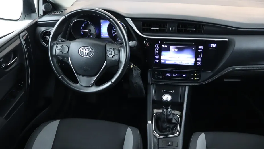 Toyota Auris -