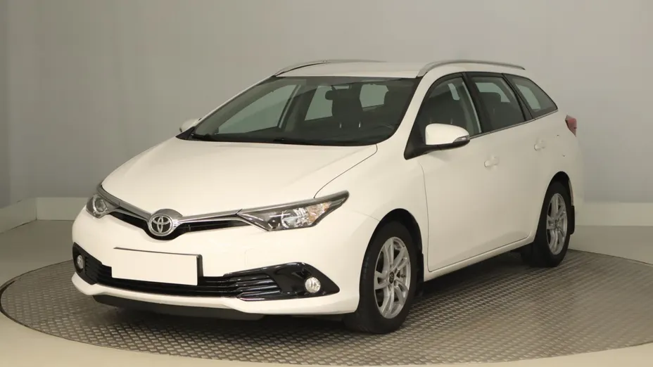 Toyota Auris -