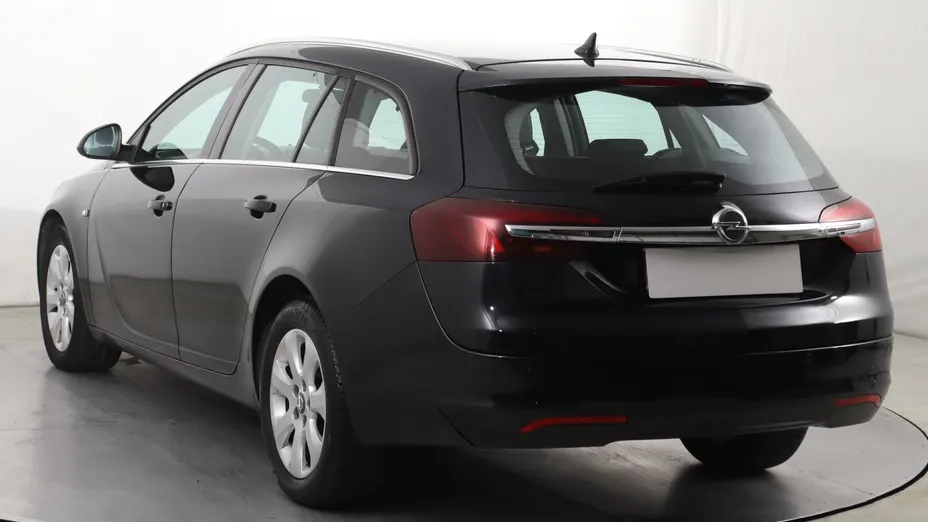 Opel Insignia -