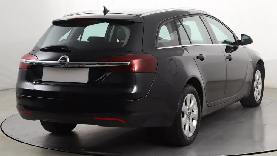 Opel Insignia -