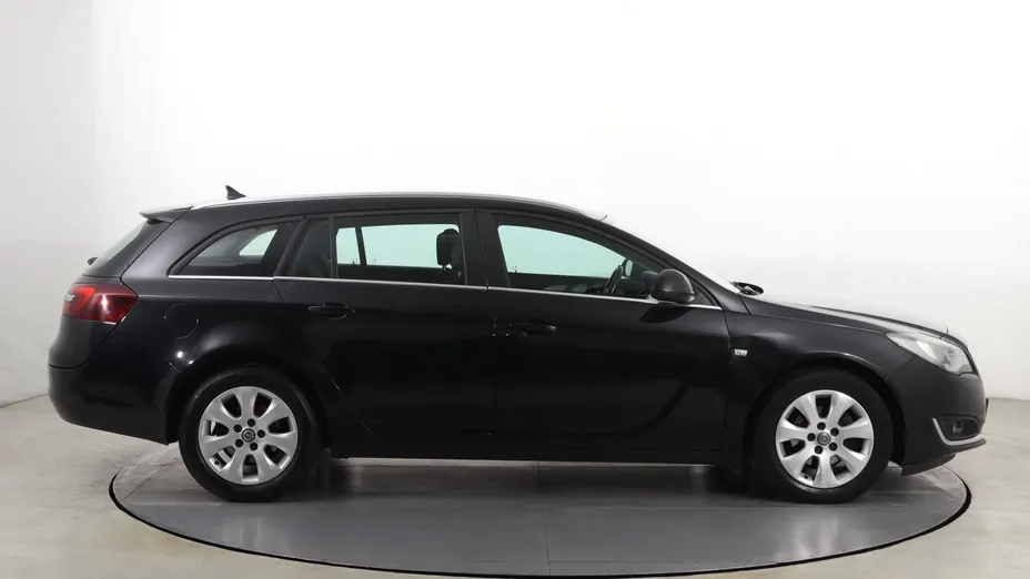 Opel Insignia -