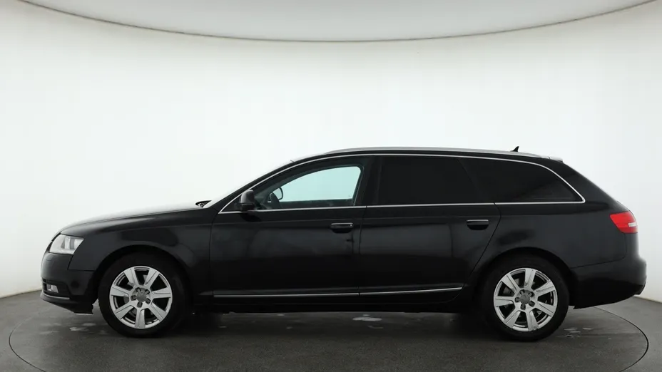 Audi A6 -