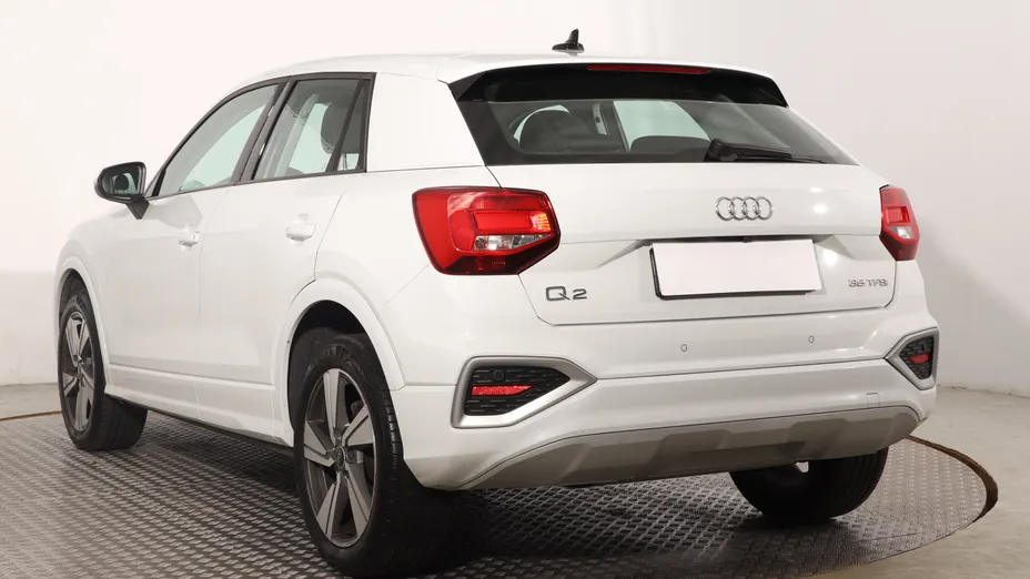 Audi Q2 -