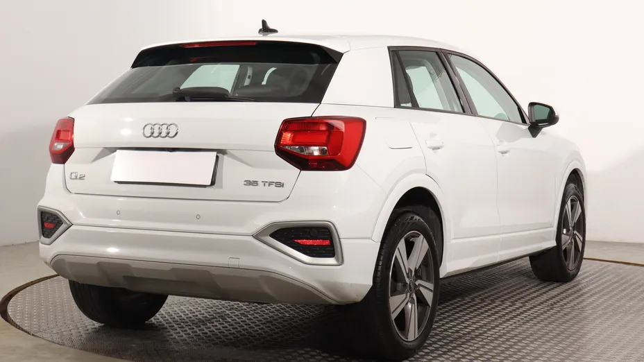 Audi Q2 -