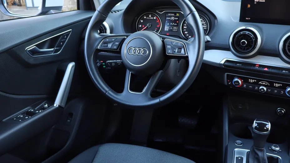 Audi Q2 -