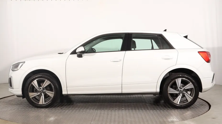 Audi Q2 -