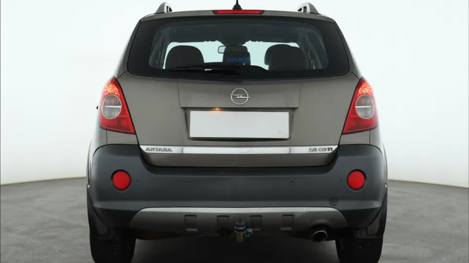 Opel Antara -