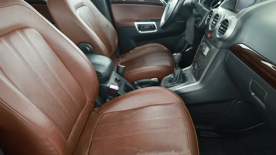 Opel Antara -