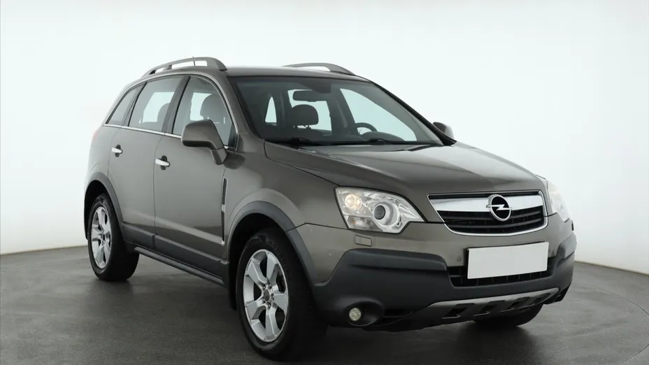 Opel Antara -
