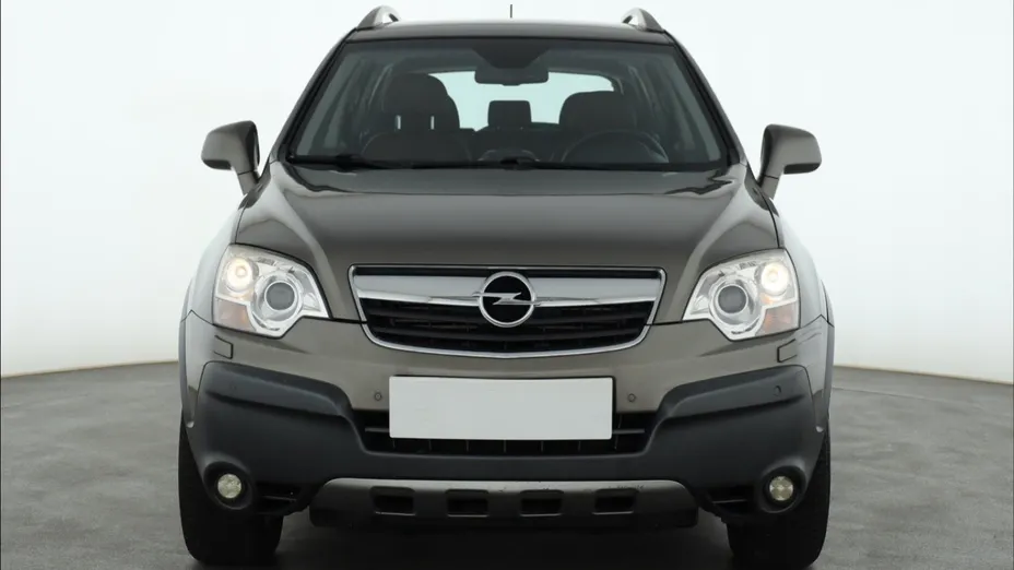 Opel Antara -