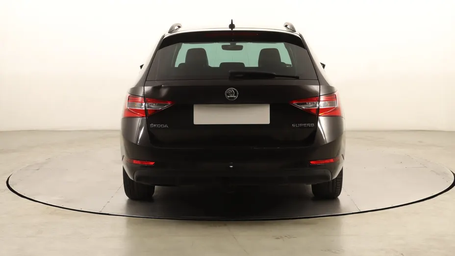 Skoda Superb -