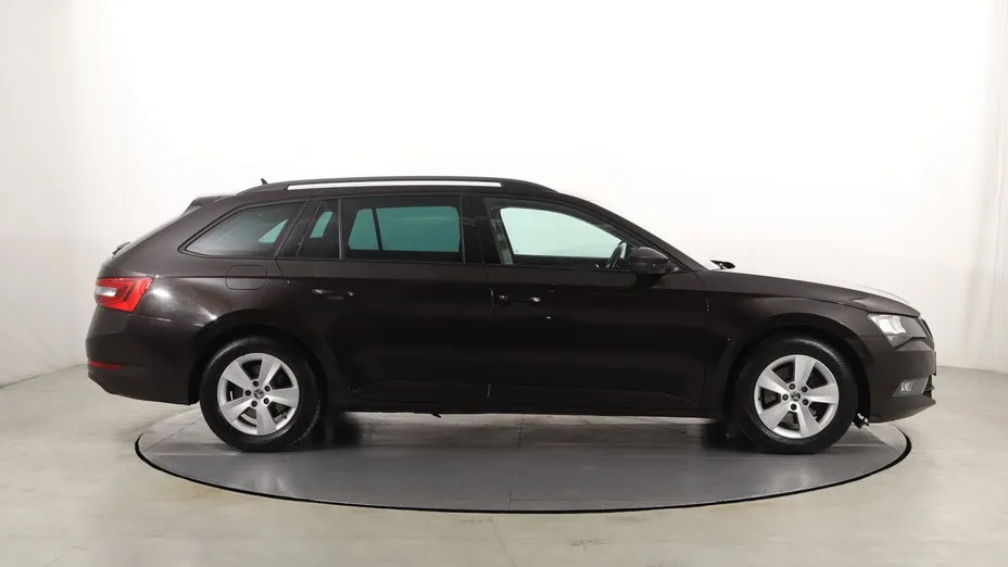 Skoda Superb -