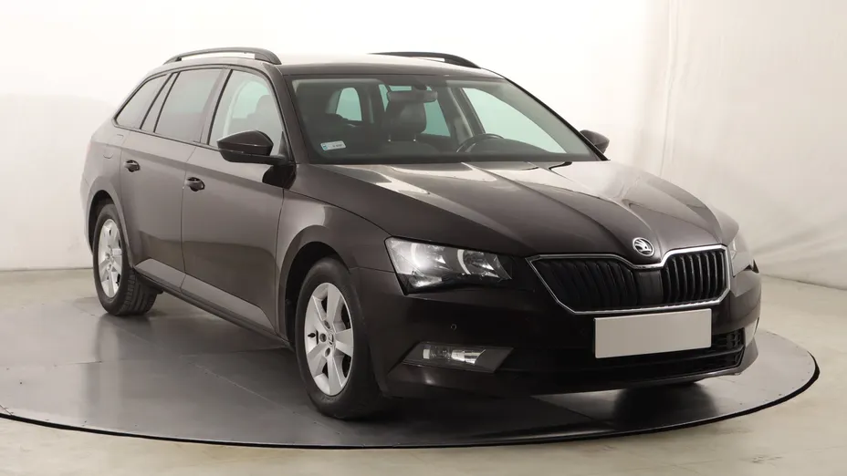 Skoda Superb -