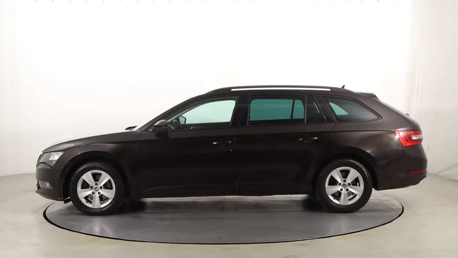 Skoda Superb -