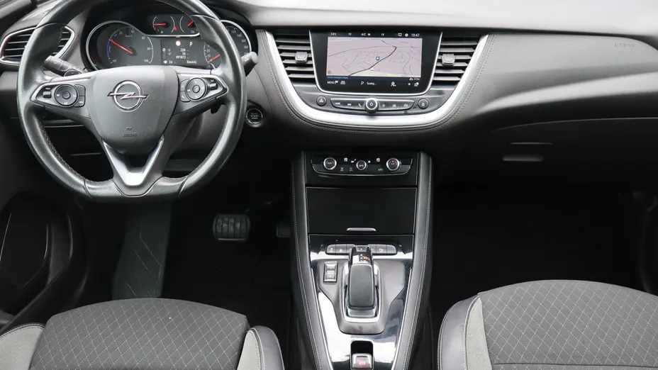Opel Grandland -