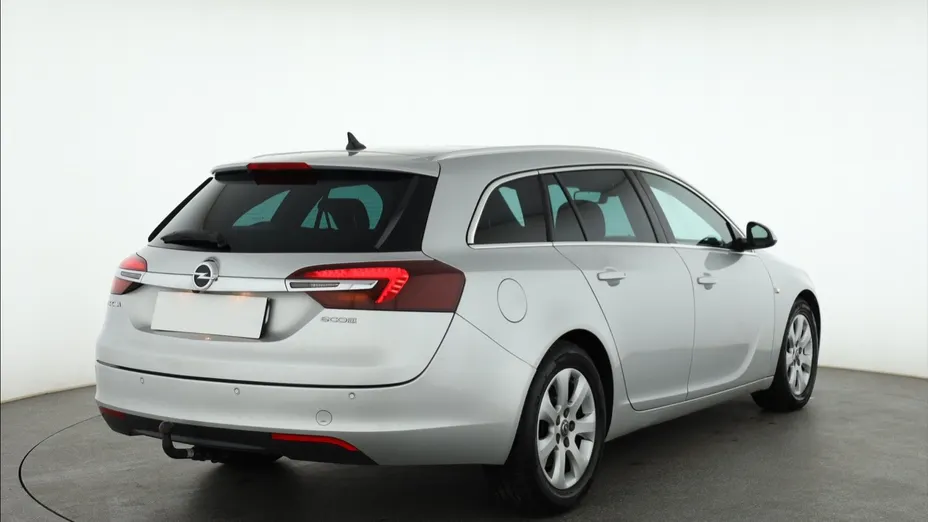 Opel Insignia -