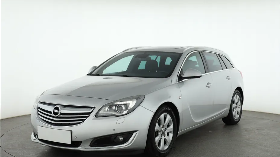 Opel Insignia -