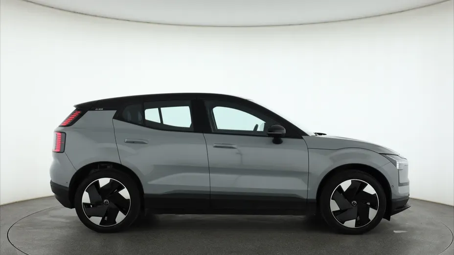 Volvo EX30 -
