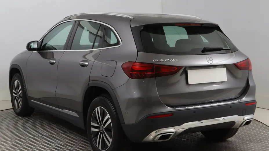Mercedes GLA -