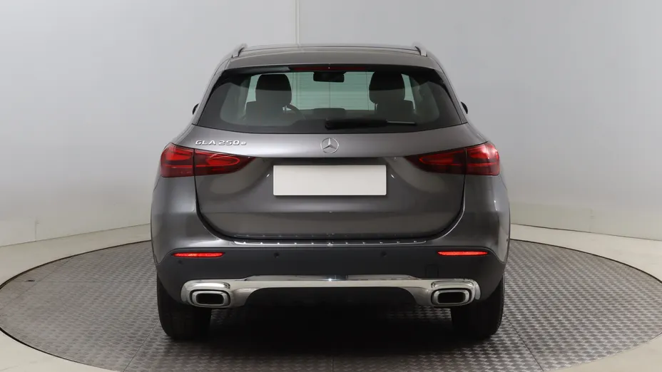 Mercedes GLA -