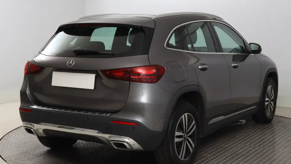 Mercedes GLA -